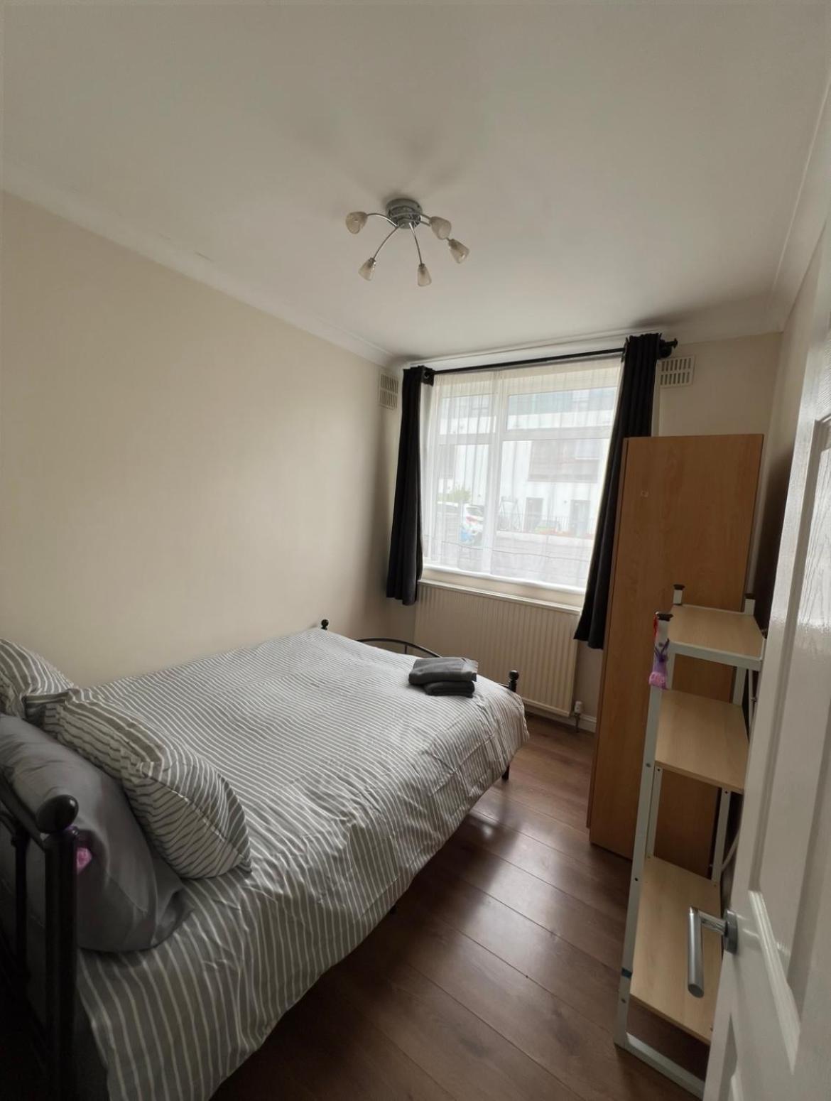 Апартаменты 20Mins To Bakerst, Harry Potter & Wembley Stadium! Нортвуд Экстерьер фото